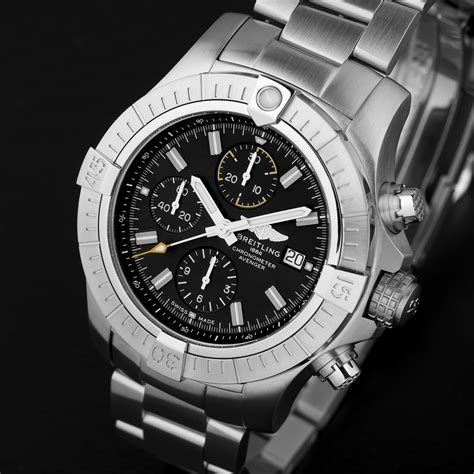 breitling avenger 45 chronograph.